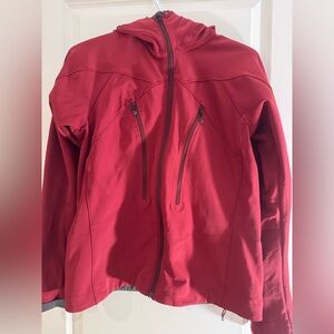 MEC spring weatherproof shell